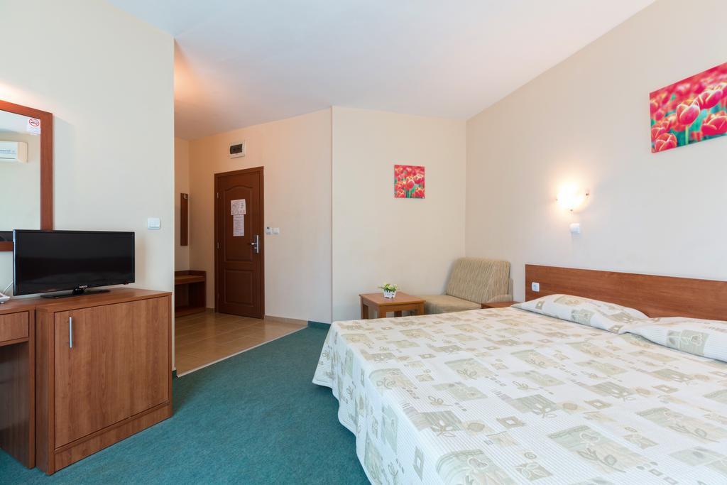 L&b- Free Parking 3* Sunny Beach